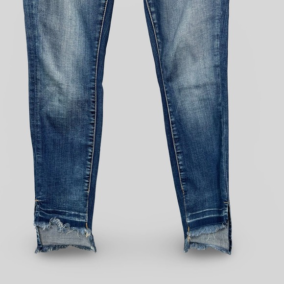 Blank NYC Intro Skinny Jeans - Picture 3 of 5